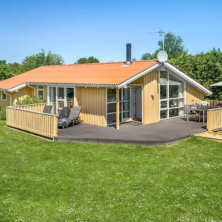 Hébergement de vacances Stunning In Sydals With Sauna