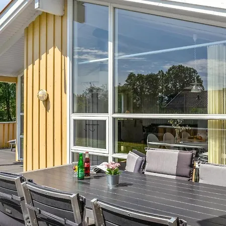 Hébergement de vacances Stunning In Sydals With Sauna *